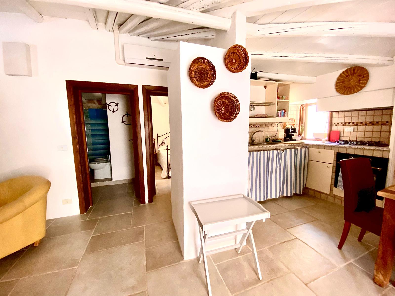 ImmoPuglia_Di Carlo Pia Caterina_ 27870885_salotto3